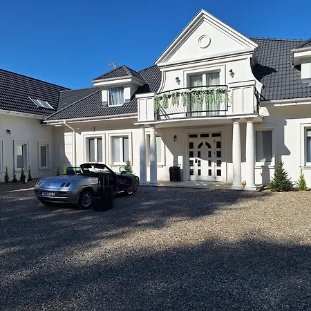 Dworek Marino Kolobrzeg Apartment
