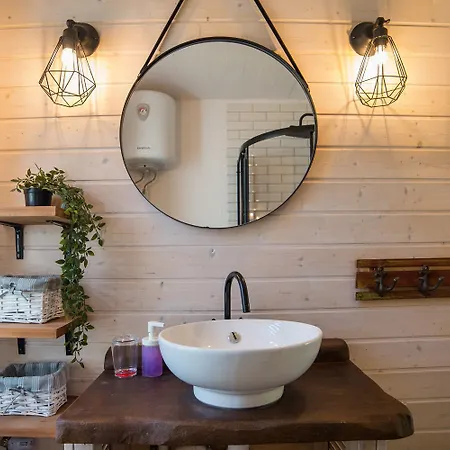 Dworek Marino Kolobrzeg Apartamento Grzybowo (West Pomeranian)