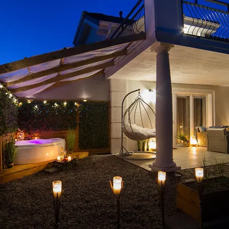 Dworek Marino Kolobrzeg 公寓 格里兹鲍