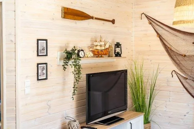 Dworek Marino Kolobrzeg * 格里兹鲍