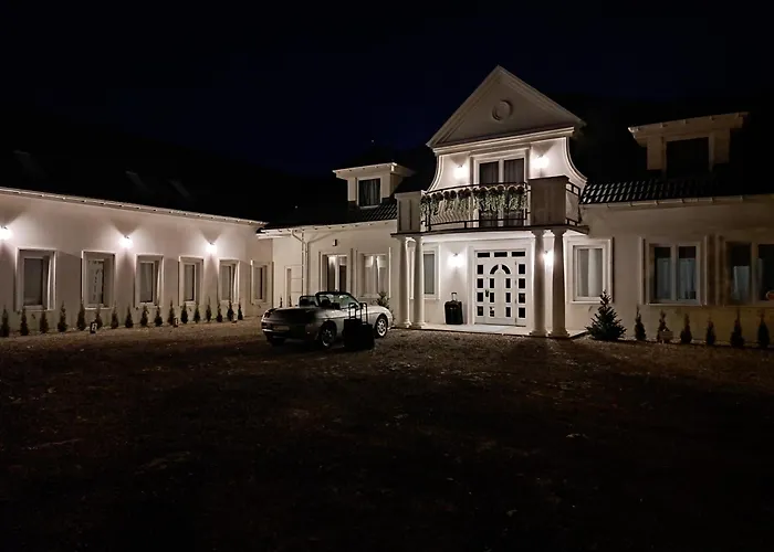 Dworek Marino Kolobrzeg 格里兹鲍