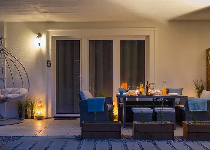 Dworek Marino Kolobrzeg 公寓 *