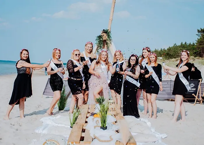 Dworek Marino Kolobrzeg 公寓