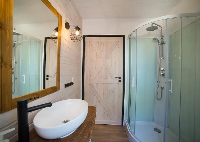 Dworek Marino Kolobrzeg 公寓