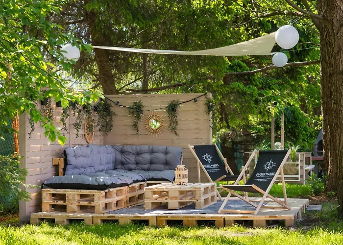 Dworek Marino Kolobrzeg 公寓 *