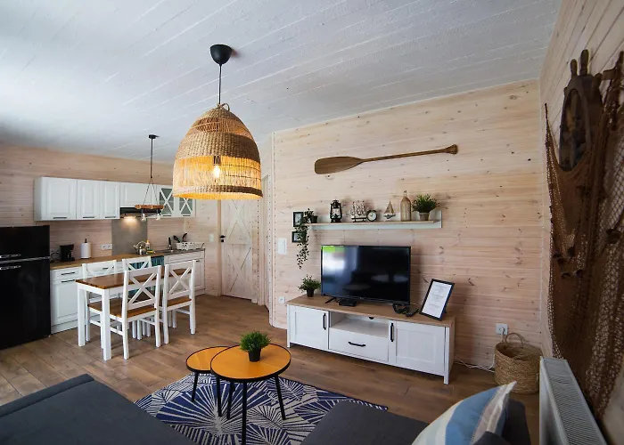 Dworek Marino Kolobrzeg 公寓